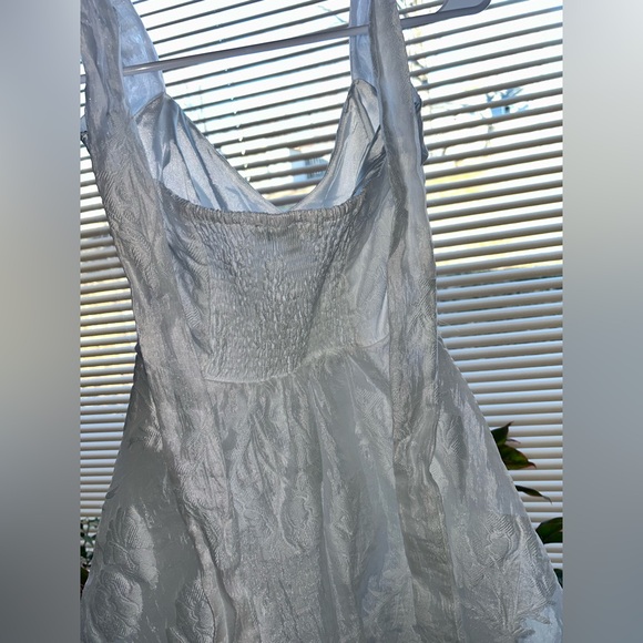 Lulus Bonni Floral Jacquard Halter Women’s Mini Dress -White/ XS - Picture 13 of 15